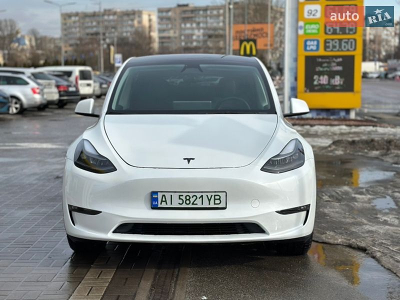 Внедорожник / Кроссовер Tesla Model Y 2023 в Киеве