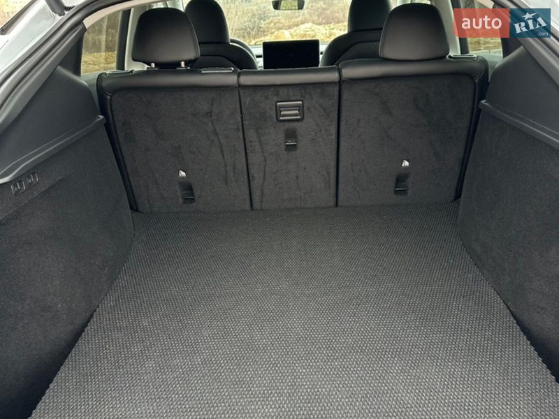 Внедорожник / Кроссовер Tesla Model Y 2023 в Киеве