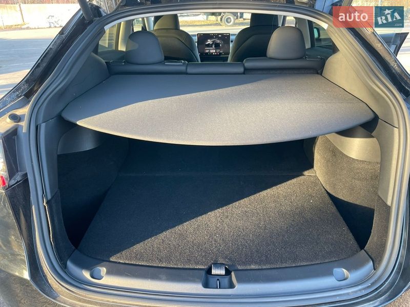 Внедорожник / Кроссовер Tesla Model Y 2022 в Ровно фото 8 Внедорожник / Кроссовер Tesla Model Y 2022 в Ровно