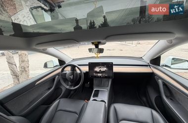 Позашляховик / Кросовер Tesla Model Y 2024 в Кам'янському
