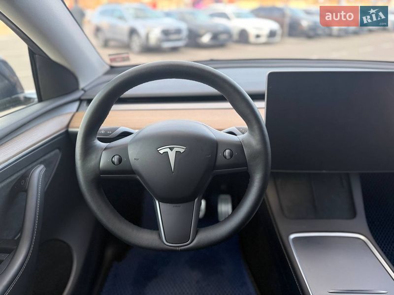 Внедорожник / Кроссовер Tesla Model Y 2023 в Киеве фото 14 Внедорожник / Кроссовер Tesla Model Y 2023 в Киеве