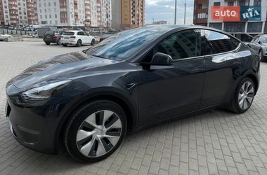 Внедорожник / Кроссовер Tesla Model Y 2024 в Тернополе