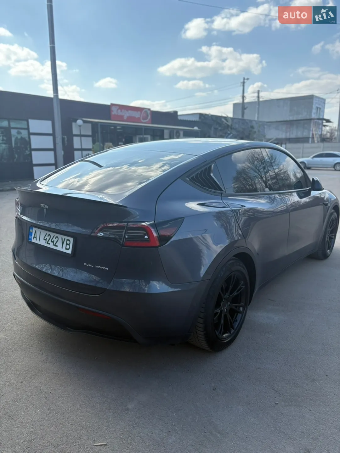 2021 Tesla Model Y - мініатюра 3