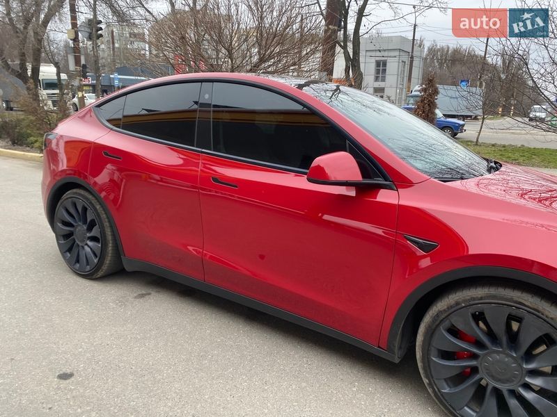 Внедорожник / Кроссовер Tesla Model Y 2021 в Днепре