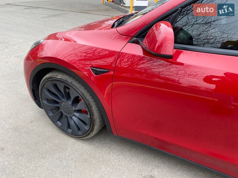 Внедорожник / Кроссовер Tesla Model Y 2021 в Днепре