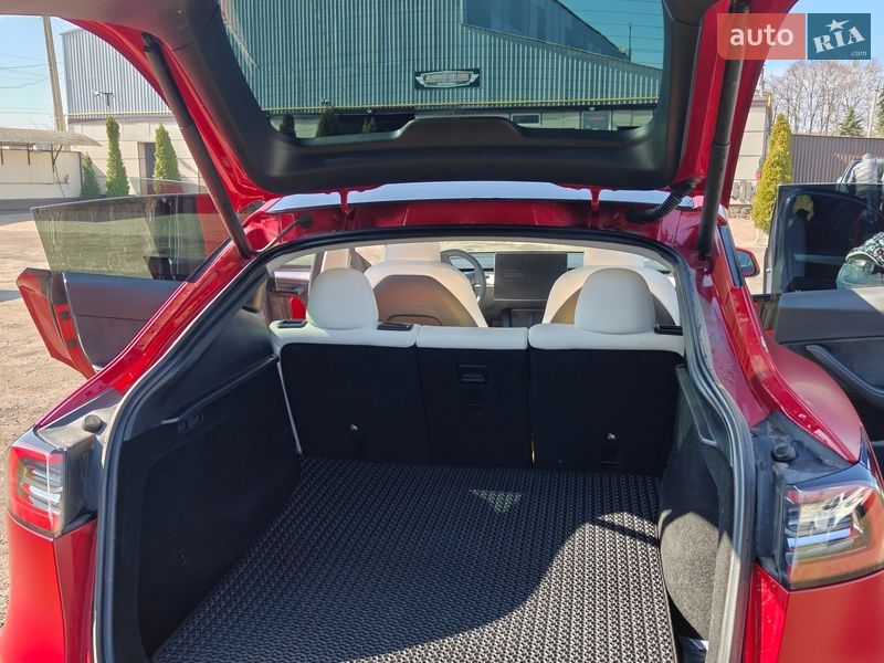 Внедорожник / Кроссовер Tesla Model Y 2023 в Лозовой