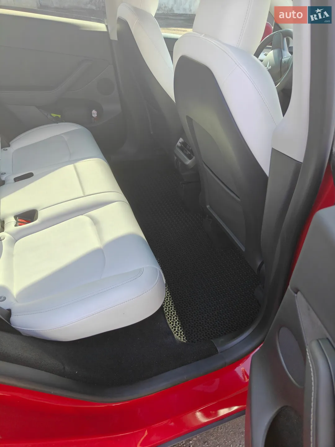 2023 Tesla Model Y - мініатюра 25