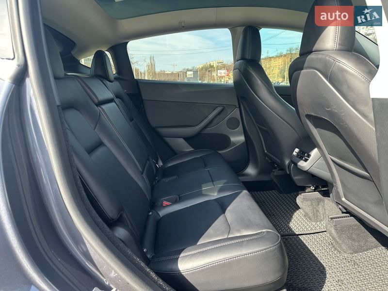 Внедорожник / Кроссовер Tesla Model Y 2023 в Харькове