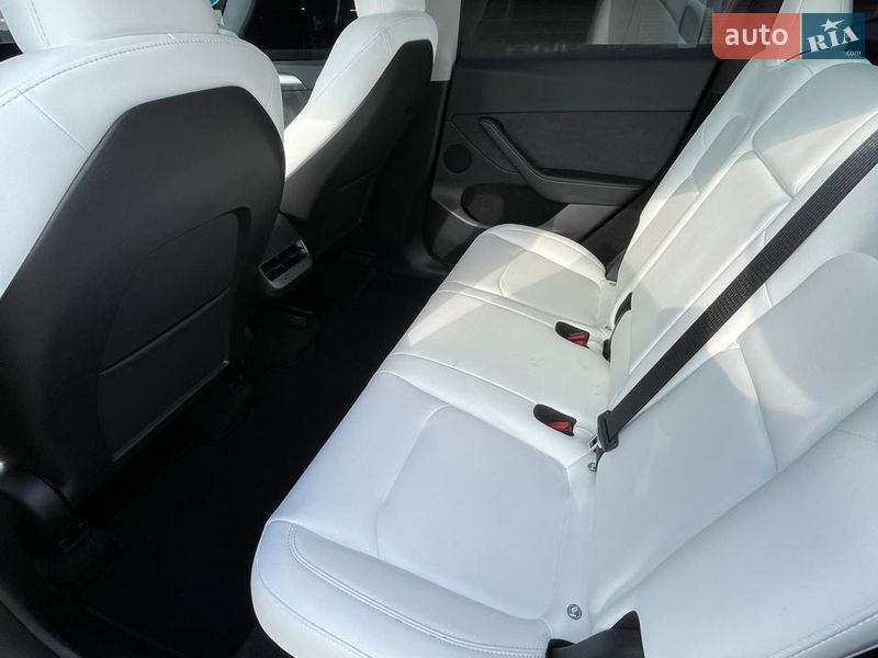 Внедорожник / Кроссовер Tesla Model Y 2024 в Киеве фото 3 Внедорожник / Кроссовер Tesla Model Y 2024 в Киеве