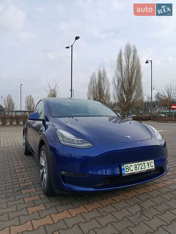 Внедорожник / Кроссовер Tesla Model Y 2021 в Киеве