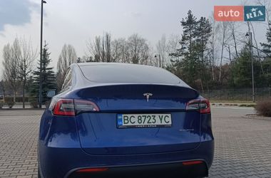 Внедорожник / Кроссовер Tesla Model Y 2021 в Киеве