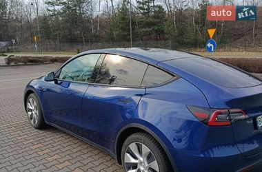 Внедорожник / Кроссовер Tesla Model Y 2021 в Киеве
