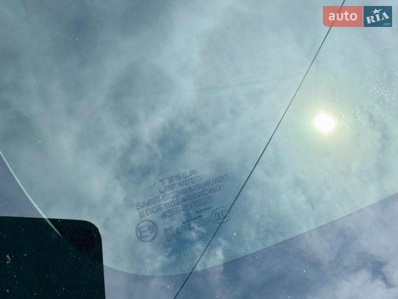 Внедорожник / Кроссовер Tesla Model Y 2023 в Новомосковске
