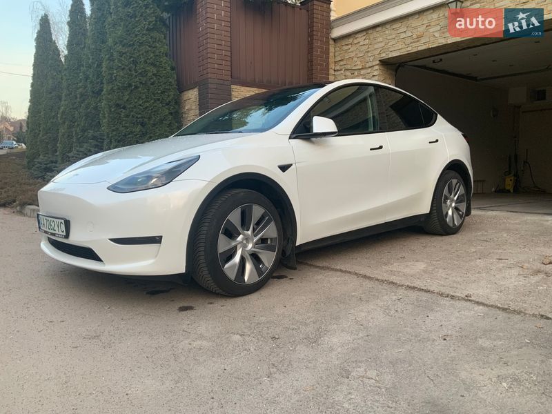 Tesla Model Y 2022 Tesla Model Y 2022