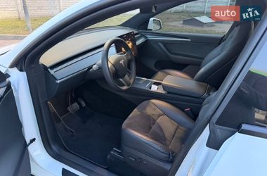 Внедорожник / Кроссовер Tesla Model Y 2024 в Киеве