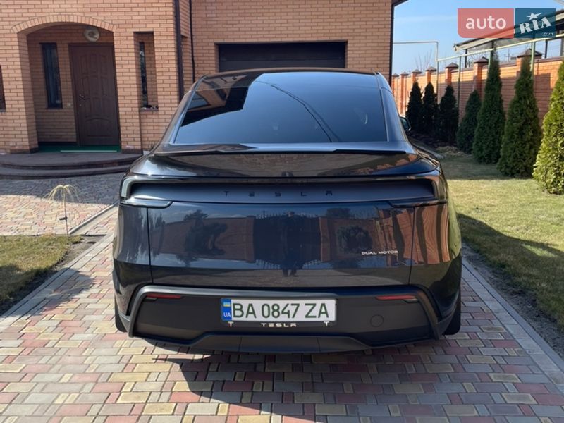 Внедорожник / Кроссовер Tesla Model Y 2025 в Кропивницком