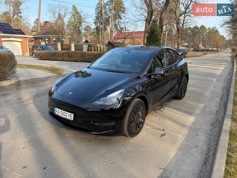 Tesla Model Y 2023 Tesla Model Y 2023