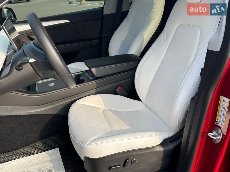 Внедорожник / Кроссовер Tesla Model Y 2023 в Житомире