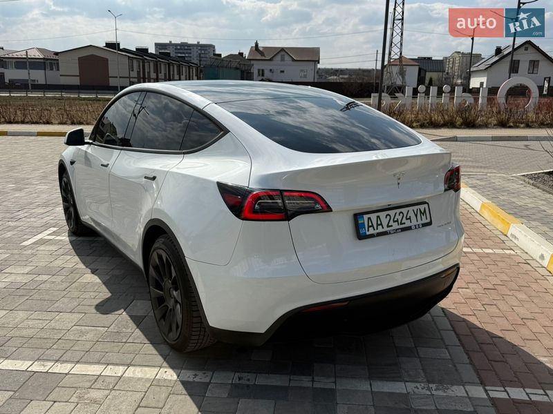 Внедорожник / Кроссовер Tesla Model Y 2023 в Киеве фото 4 Внедорожник / Кроссовер Tesla Model Y 2023 в Киеве