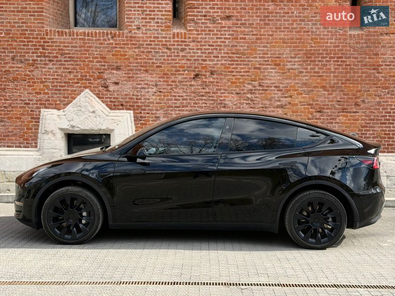 Внедорожник / Кроссовер Tesla Model Y 2024 в Львове