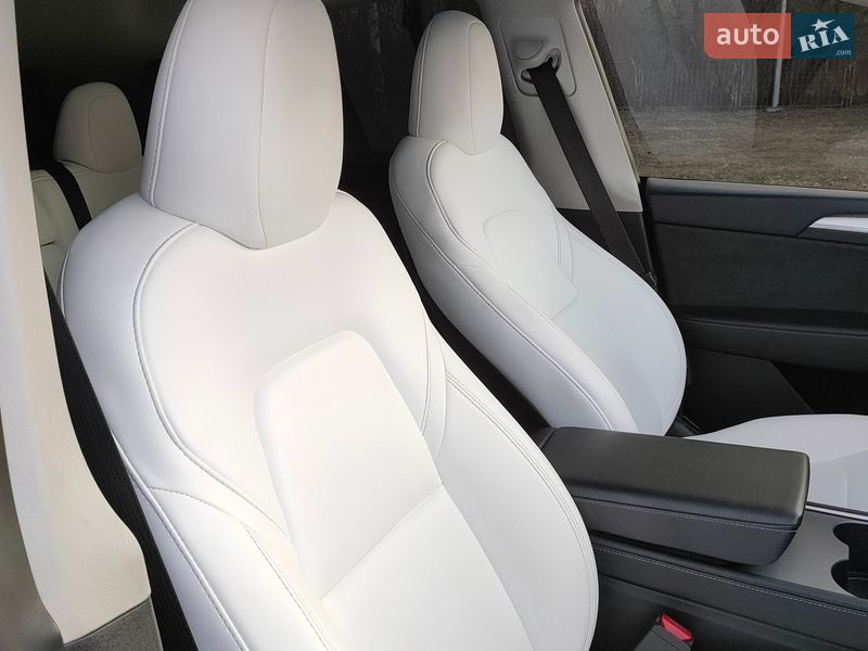 Позашляховик / Кросовер Tesla Model Y 2023 в Києві фото 8 Позашляховик / Кросовер Tesla Model Y 2023 в Києві