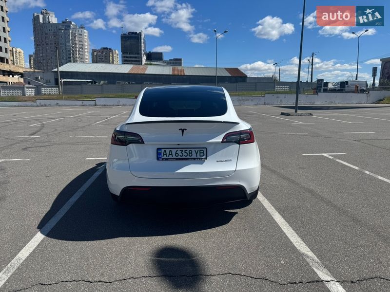 Внедорожник / Кроссовер Tesla Model Y 2022 в Киеве
