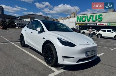 Внедорожник / Кроссовер Tesla Model Y 2022 в Киеве
