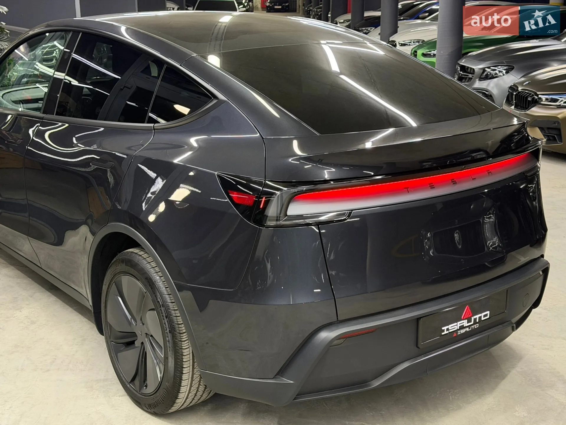 2025 Tesla Model Y - мініатюра 12