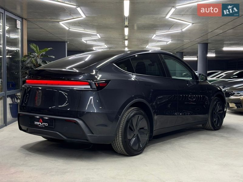 Внедорожник / Кроссовер Tesla Model Y 2025 в Одессе