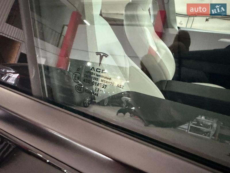 Позашляховик / Кросовер Tesla Model Y 2024 в Києві фото 52 Позашляховик / Кросовер Tesla Model Y 2024 в Києві
