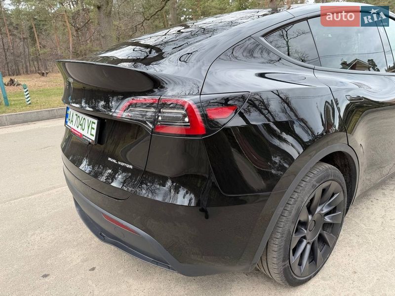 Позашляховик / Кросовер Tesla Model Y 2024 в Києві фото 27 Позашляховик / Кросовер Tesla Model Y 2024 в Києві