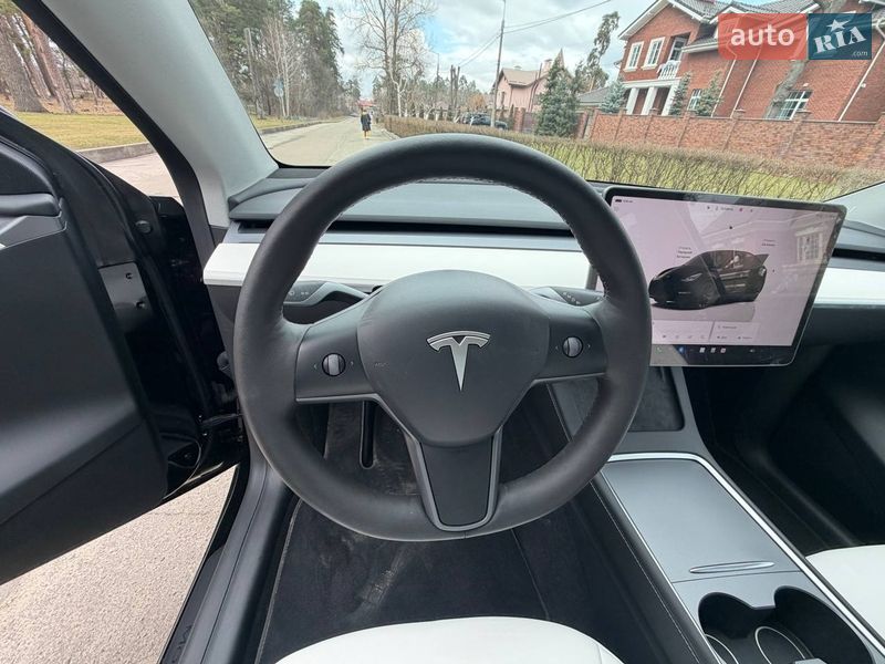 Позашляховик / Кросовер Tesla Model Y 2024 в Києві фото 45 Позашляховик / Кросовер Tesla Model Y 2024 в Києві