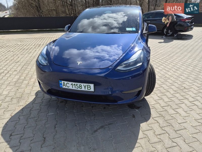 Внедорожник / Кроссовер Tesla Model Y 2024 в Буче