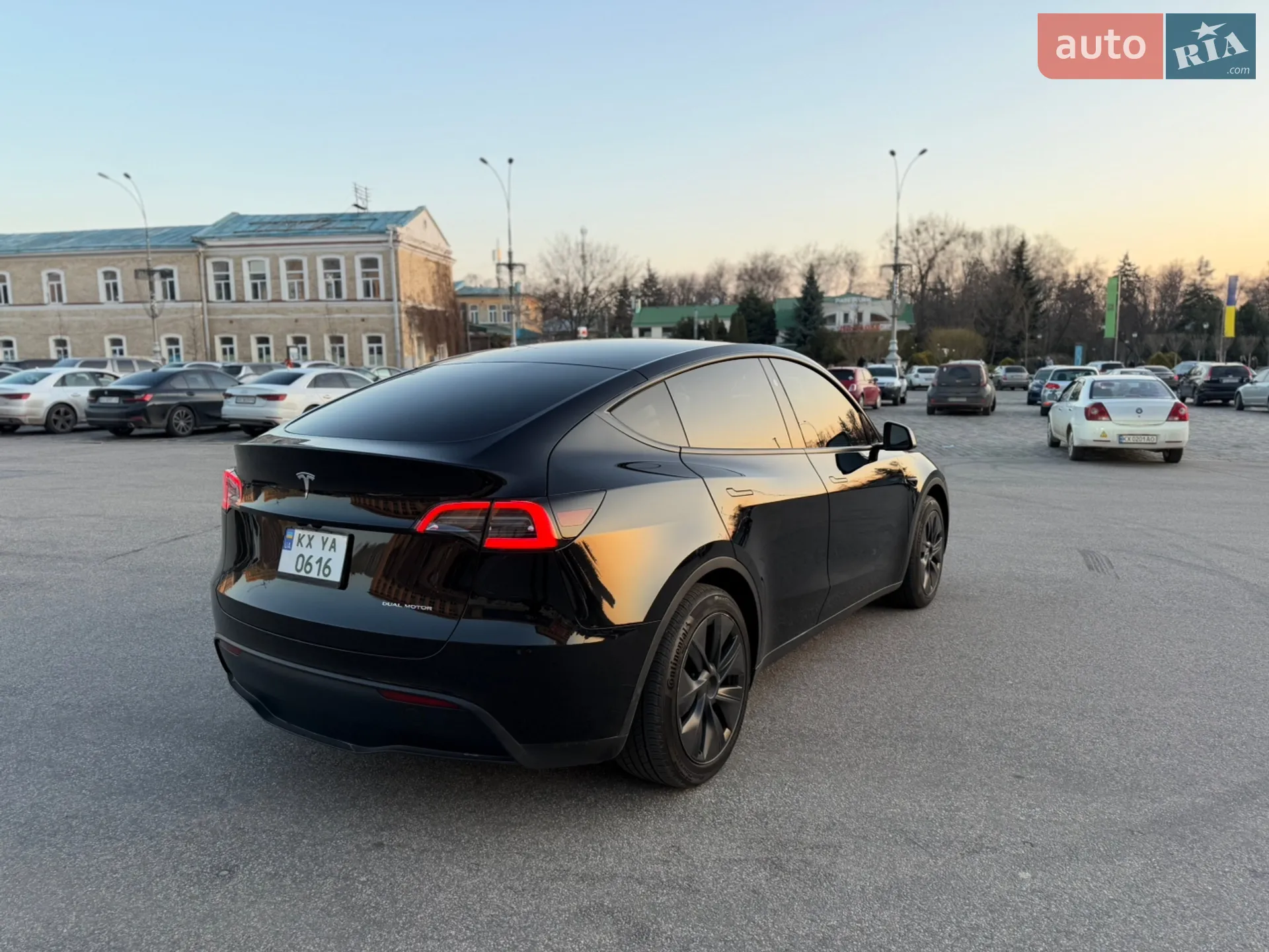 2024 Tesla Model Y - мініатюра 12