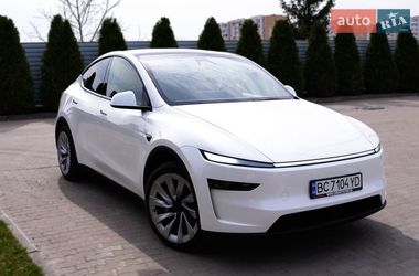 Внедорожник / Кроссовер Tesla Model Y 2025 в Львове