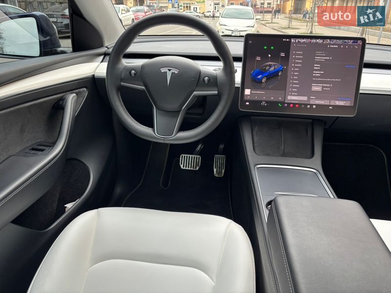 Внедорожник / Кроссовер Tesla Model Y 2023 в Киеве