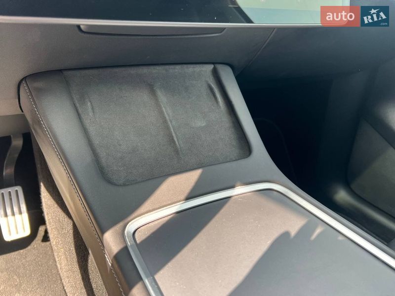 Внедорожник / Кроссовер Tesla Model Y 2022 в Львове
