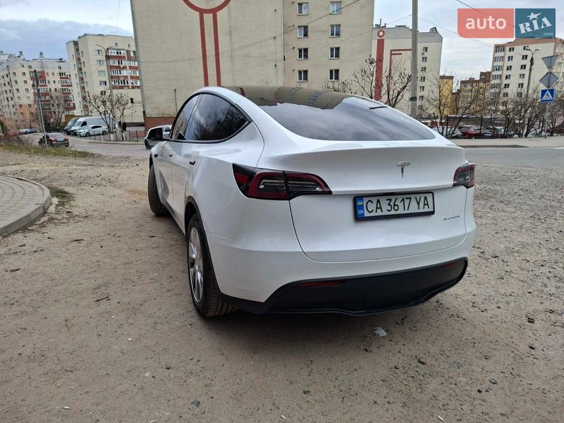 Позашляховик / Кросовер Tesla Model Y 2023 в Хмельницькому