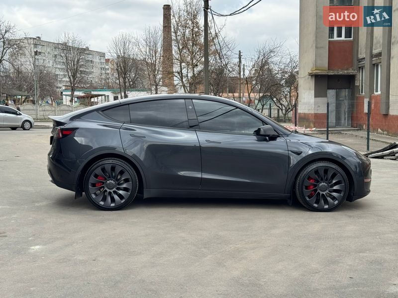 Позашляховик / Кросовер Tesla Model Y 2024 в Фастові фото 5 Позашляховик / Кросовер Tesla Model Y 2024 в Фастові