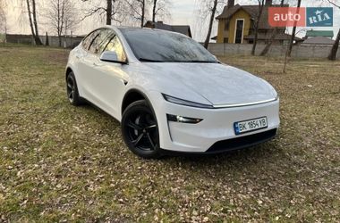 Позашляховик / Кросовер Tesla Model Y 2025 в Радивиліві
