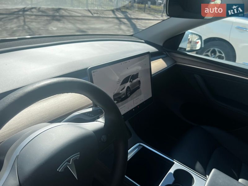 Позашляховик / Кросовер Tesla Model Y 2023 в Києві