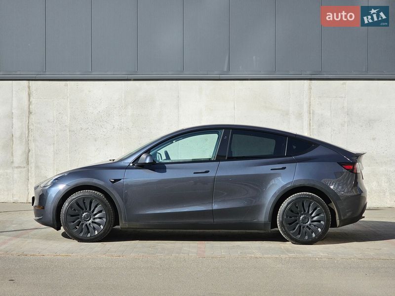 Позашляховик / Кросовер Tesla Model Y 2023 в Києві