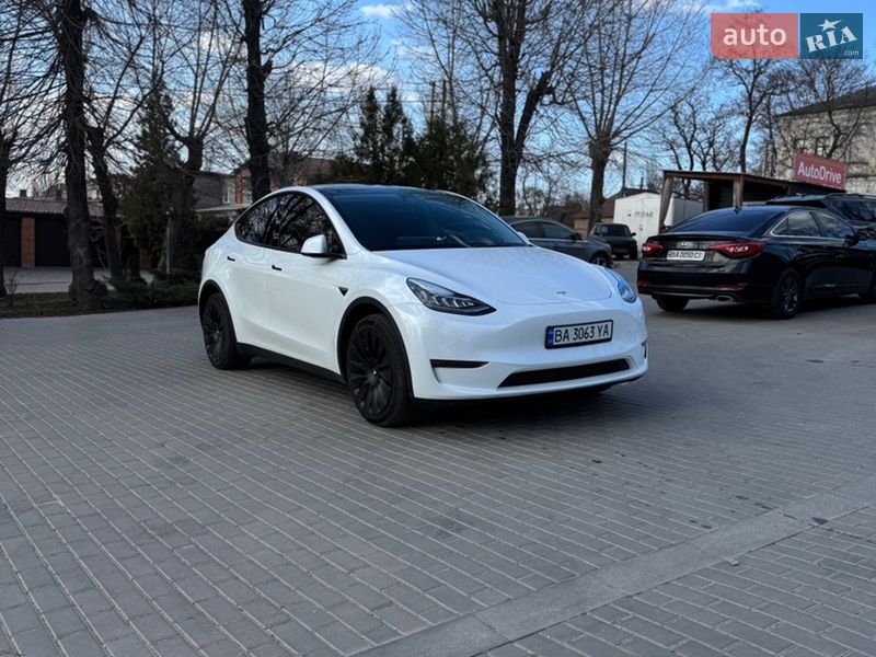 Внедорожник / Кроссовер Tesla Model Y 2022 в Кропивницком фото 2 Внедорожник / Кроссовер Tesla Model Y 2022 в Кропивницком