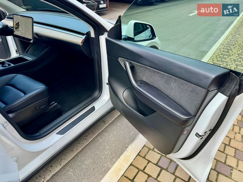 Внедорожник / Кроссовер Tesla Model Y 2022 в Запорожье фото 44 Внедорожник / Кроссовер Tesla Model Y 2022 в Запорожье