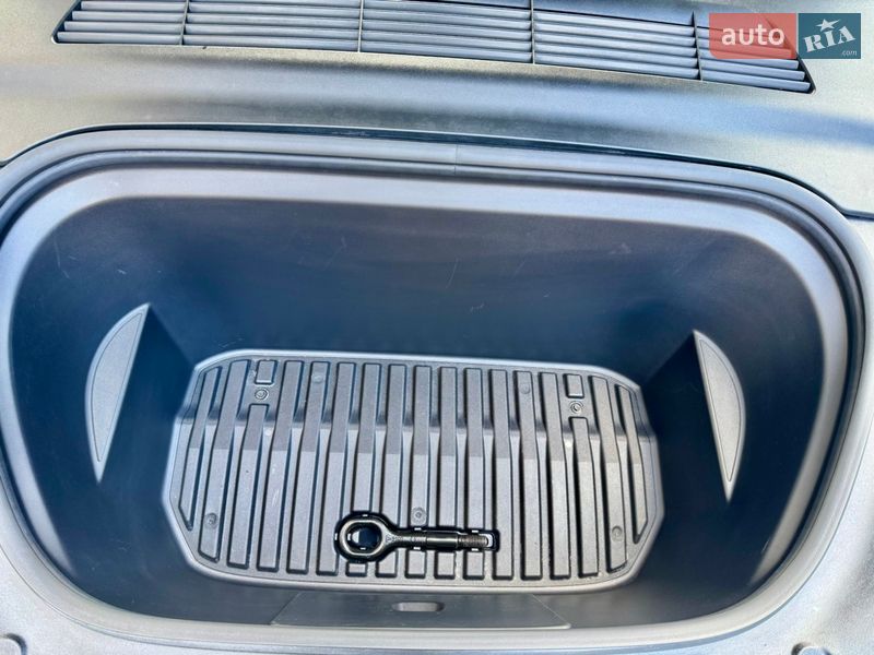 Внедорожник / Кроссовер Tesla Model Y 2022 в Запорожье фото 51 Внедорожник / Кроссовер Tesla Model Y 2022 в Запорожье