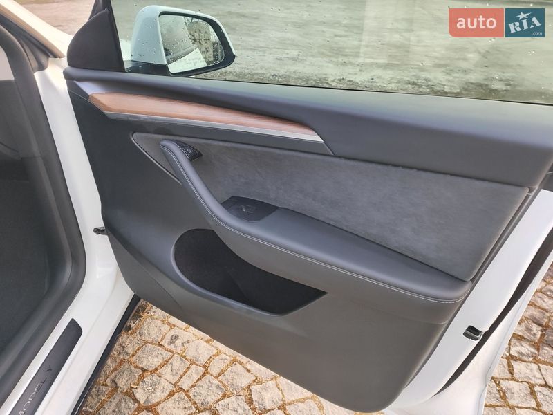 Внедорожник / Кроссовер Tesla Model Y 2024 в Белой Церкви фото 25 Внедорожник / Кроссовер Tesla Model Y 2024 в Белой Церкви