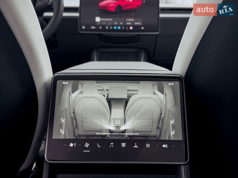 Позашляховик / Кросовер Tesla Model Y 2025 в Ужгороді фото 8 Позашляховик / Кросовер Tesla Model Y 2025 в Ужгороді