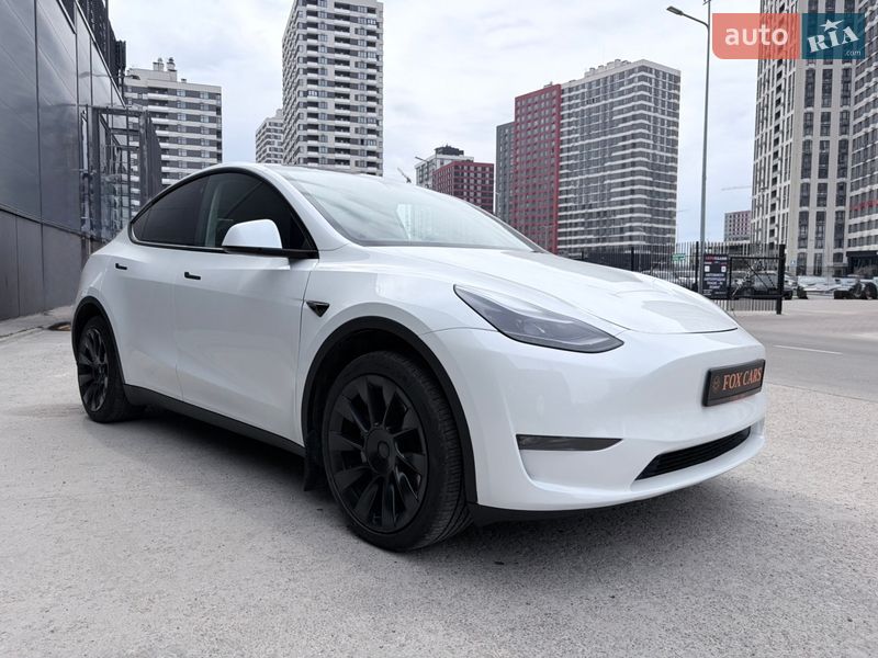 Позашляховик / Кросовер Tesla Model Y 2023 в Києві фото 4 Позашляховик / Кросовер Tesla Model Y 2023 в Києві