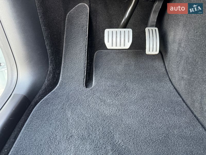 Позашляховик / Кросовер Tesla Model Y 2022 в Луцьку