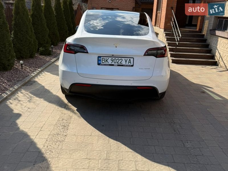 Внедорожник / Кроссовер Tesla Model Y 2021 в Владимирце